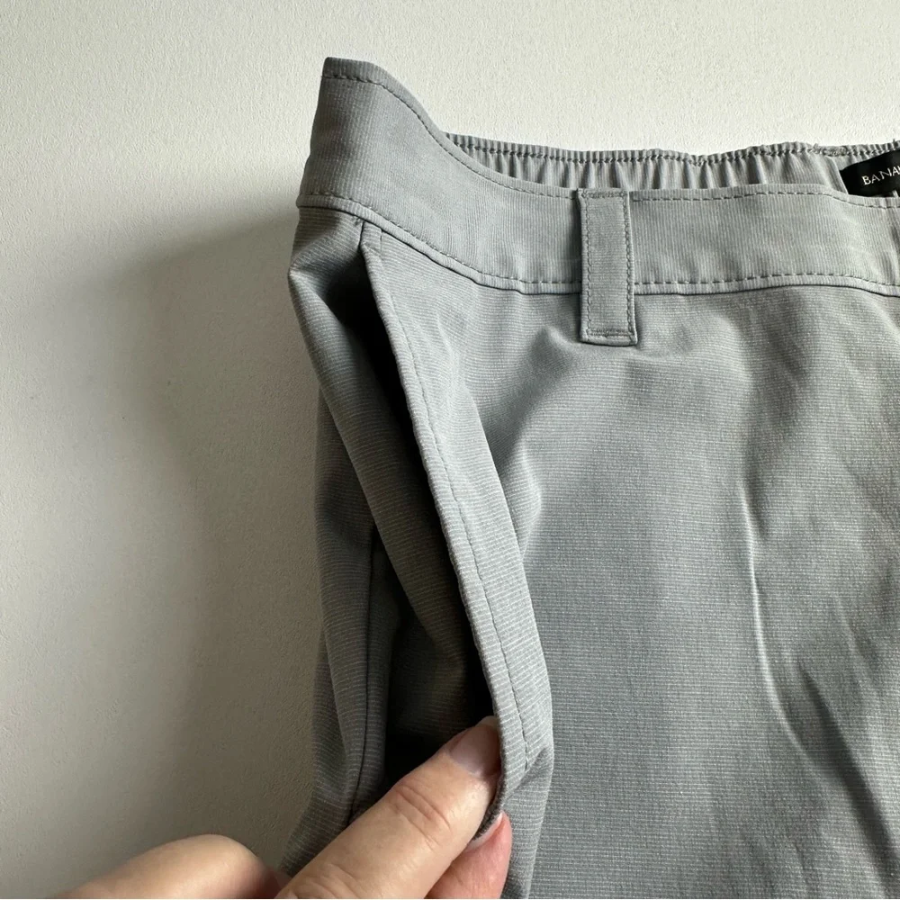 Banana Republic men’s size